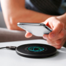 Energon Wireless Fast Charger+in use