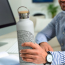 Nomad Deco Vacuum Bottle 1L+in use