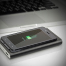Titus Wireless Charging Power Bank+in use